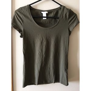 NWOT | Cotton Olive Scoop Neck Tee | S | H&M